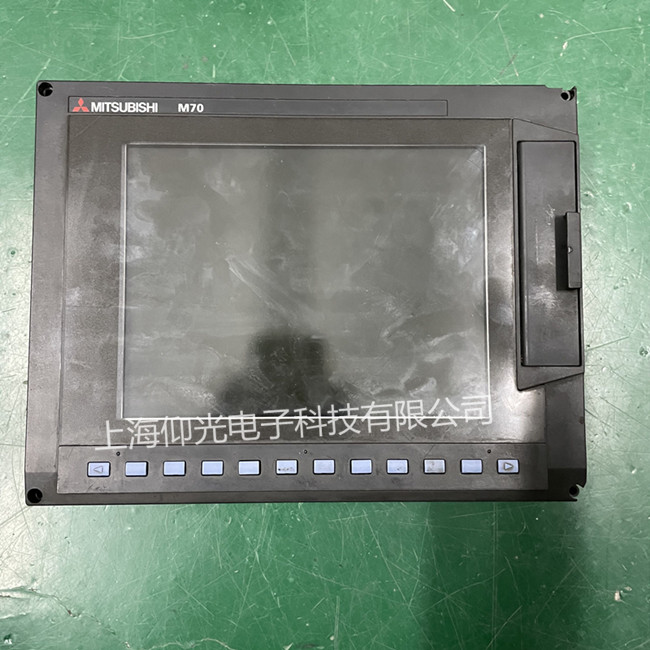 ÈýÁâM70Êý¿ØÏµÍ³ÏÔʾÆÁάÐÞFCA70P-2BVU´¥ÃþÎÞ·´Ó¦ ½ø²»ÁËϵͳÐÞÀí