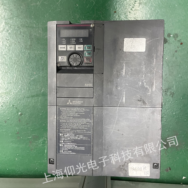 ÈýÁâF700±äƵÆ÷±¨E.GFάÐÞ·½·¨