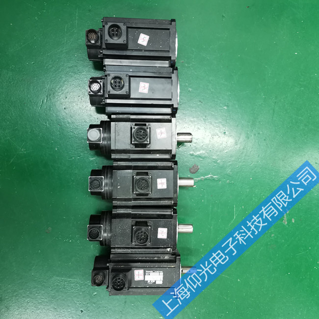 ËÅ·þµç»úάÐÞ