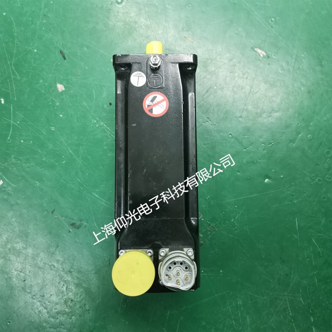 ËÅ·þµç»úάÐÞ