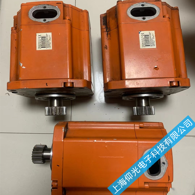 ËÅ·þµç»úάÐÞ