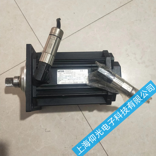 ËÅ·þµç»úάÐÞ