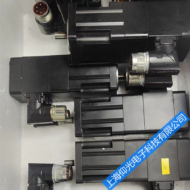 ËÅ·þµç»úάÐÞ