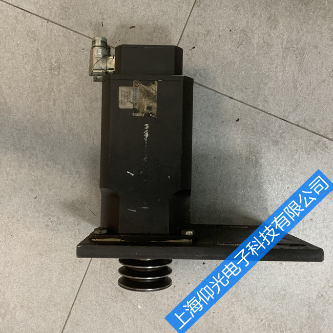 ËÅ·þµç»úάÐÞ