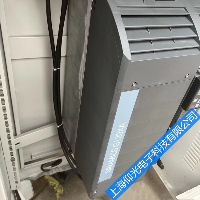 µçÁ÷»¥¸ÐÆ÷Ë𻵵¼ÖÂÎ÷ÃÅ×ÓG120±äƵÆ÷±¨¾¯F30021¹ÊÕÏάÐÞ